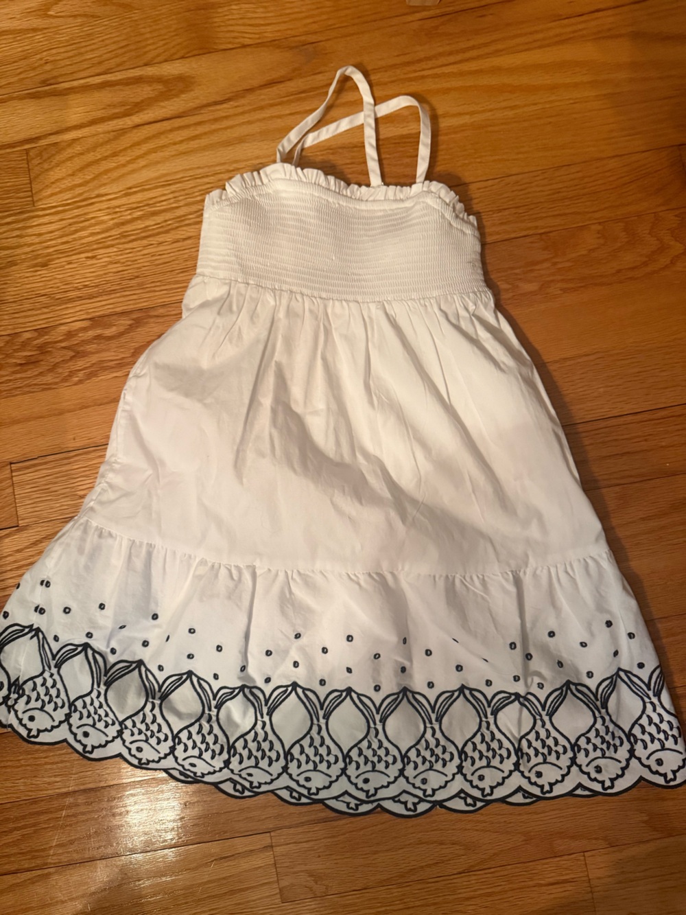 Vineyard Vines White Cotton Smocked 
Navy fish design on bottom